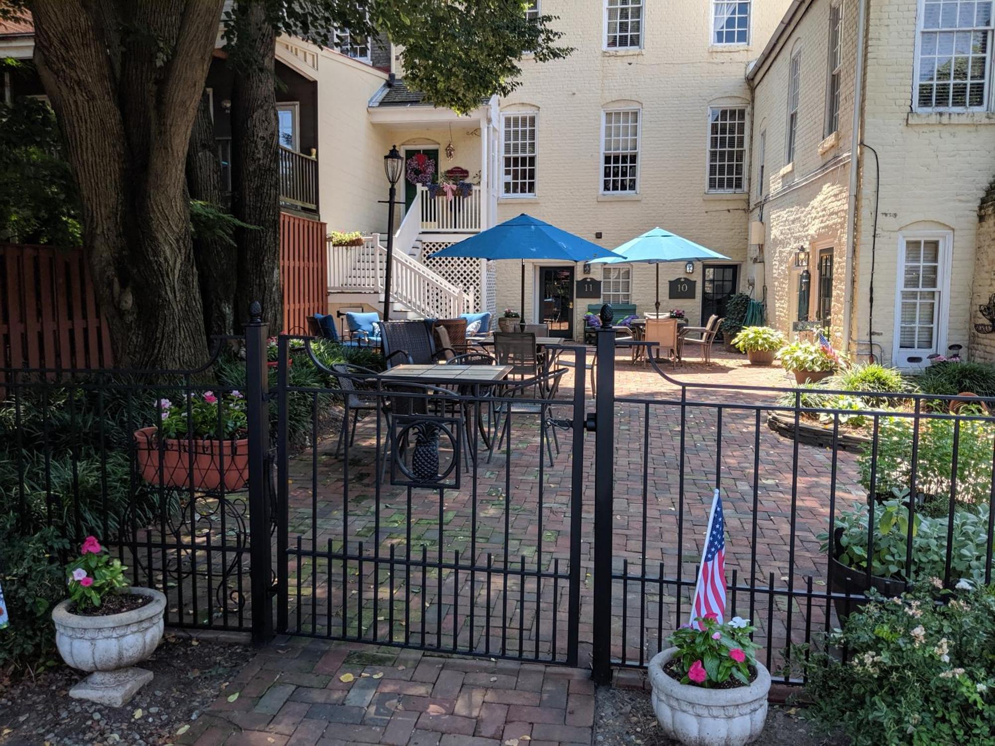 The Richard Johnston Inn & 1890 Caroline House Φρέντερικσμπεργκ Εξωτερικό φωτογραφία